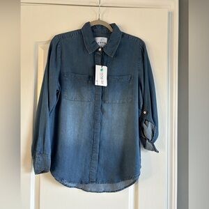 Lola River button up chambray ladies shirt sz medium new with tags
